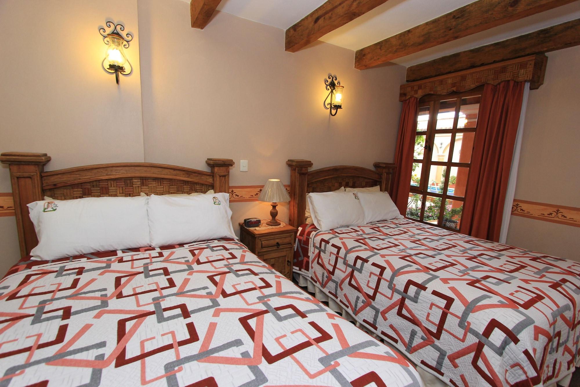 Hotel La Casa De Mama San Cristobal de las Casas Bagian luar foto
