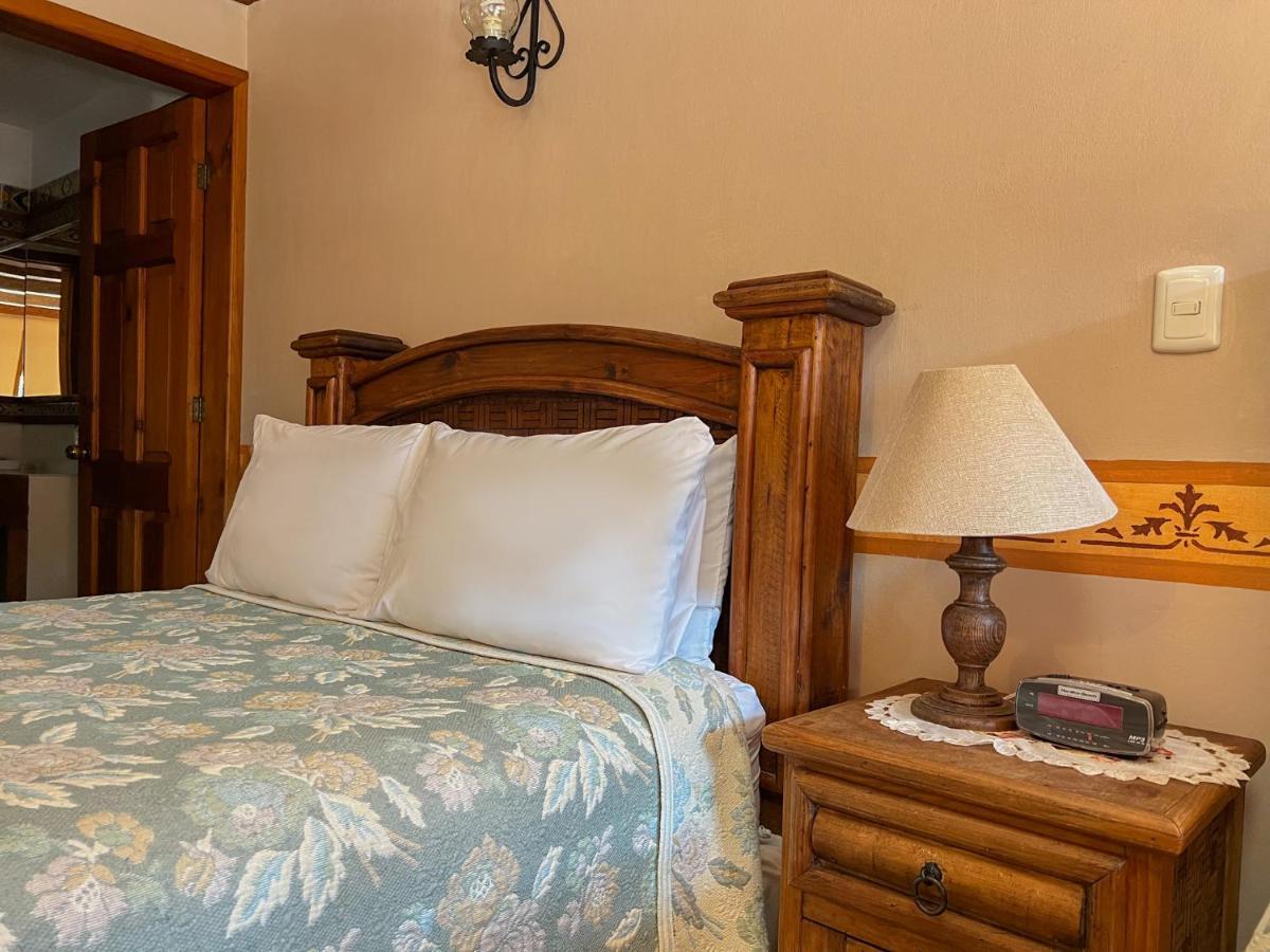 Hotel La Casa De Mama San Cristobal de las Casas Bagian luar foto