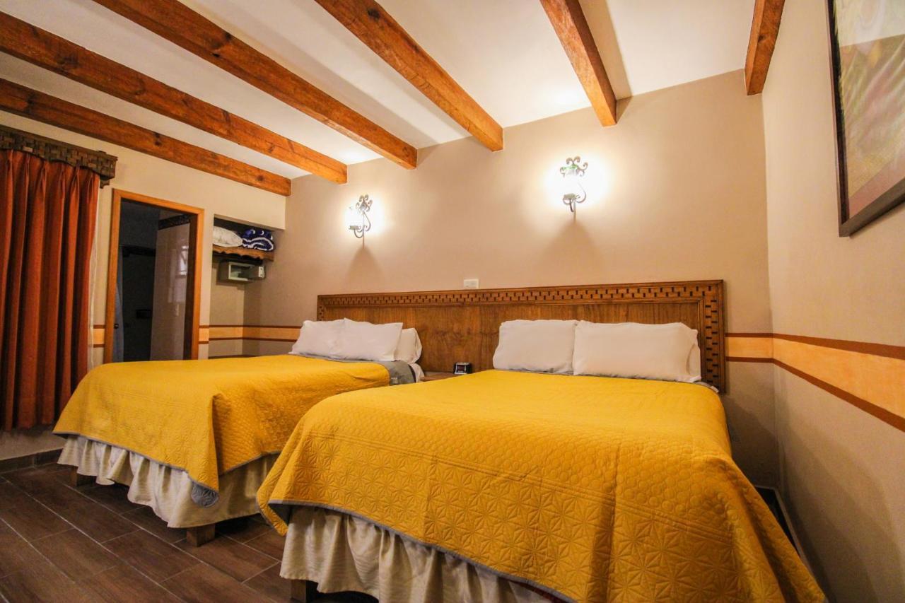 Hotel La Casa De Mama San Cristobal de las Casas Bagian luar foto