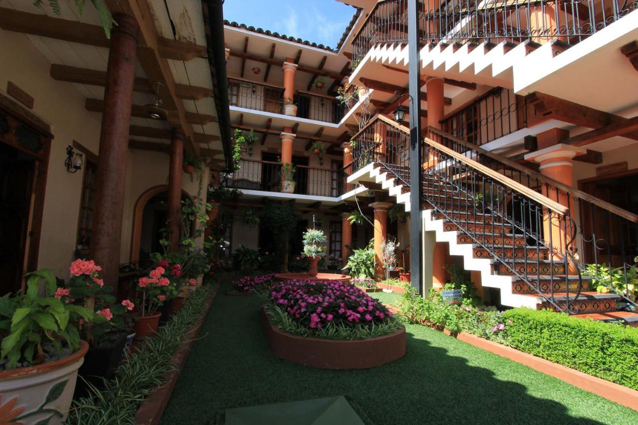 Hotel La Casa De Mama San Cristobal de las Casas Bagian luar foto